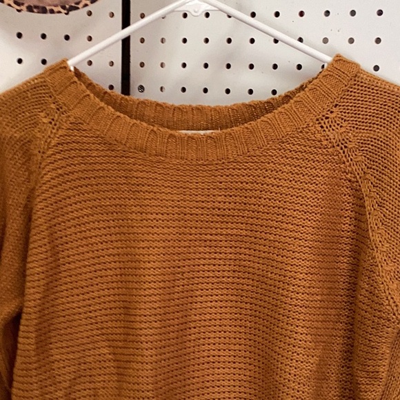 Sweater - Picture 2 of 4